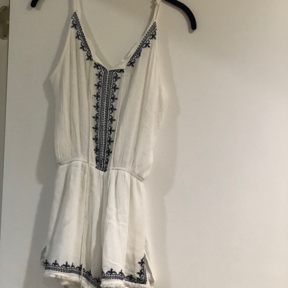 White/navy romper